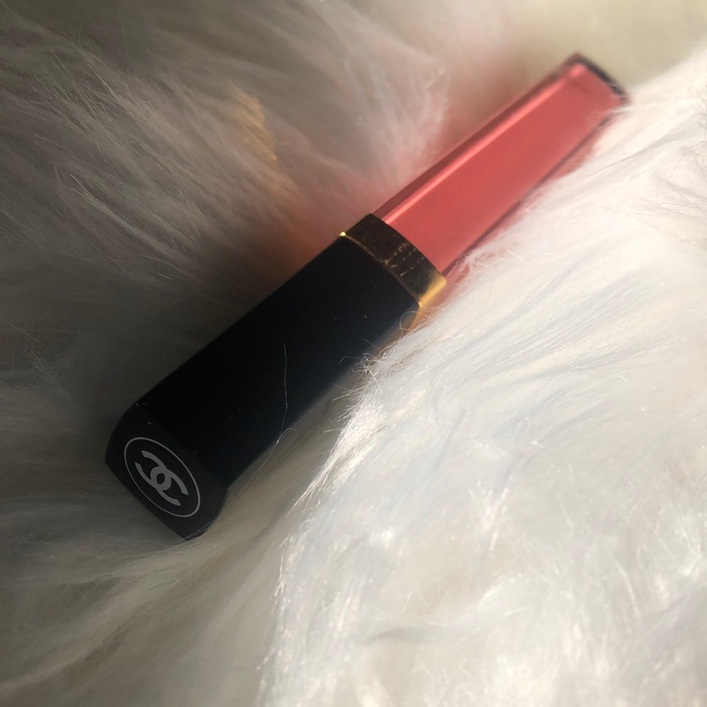 Chanel Rouge Coco Gloss 744